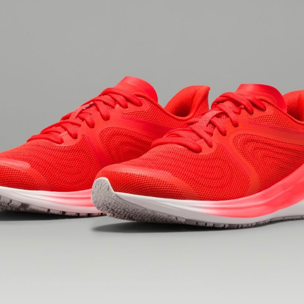 Lululemon Blissfeel running shoe in flare